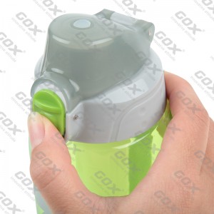 GOX China OEM Freezable Water Bottle with Freezer Stick and Strap 7
